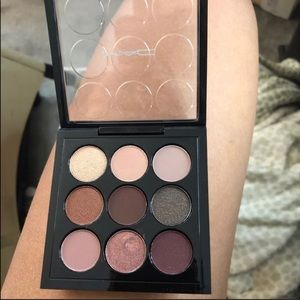 Mac 6x eyeshadow